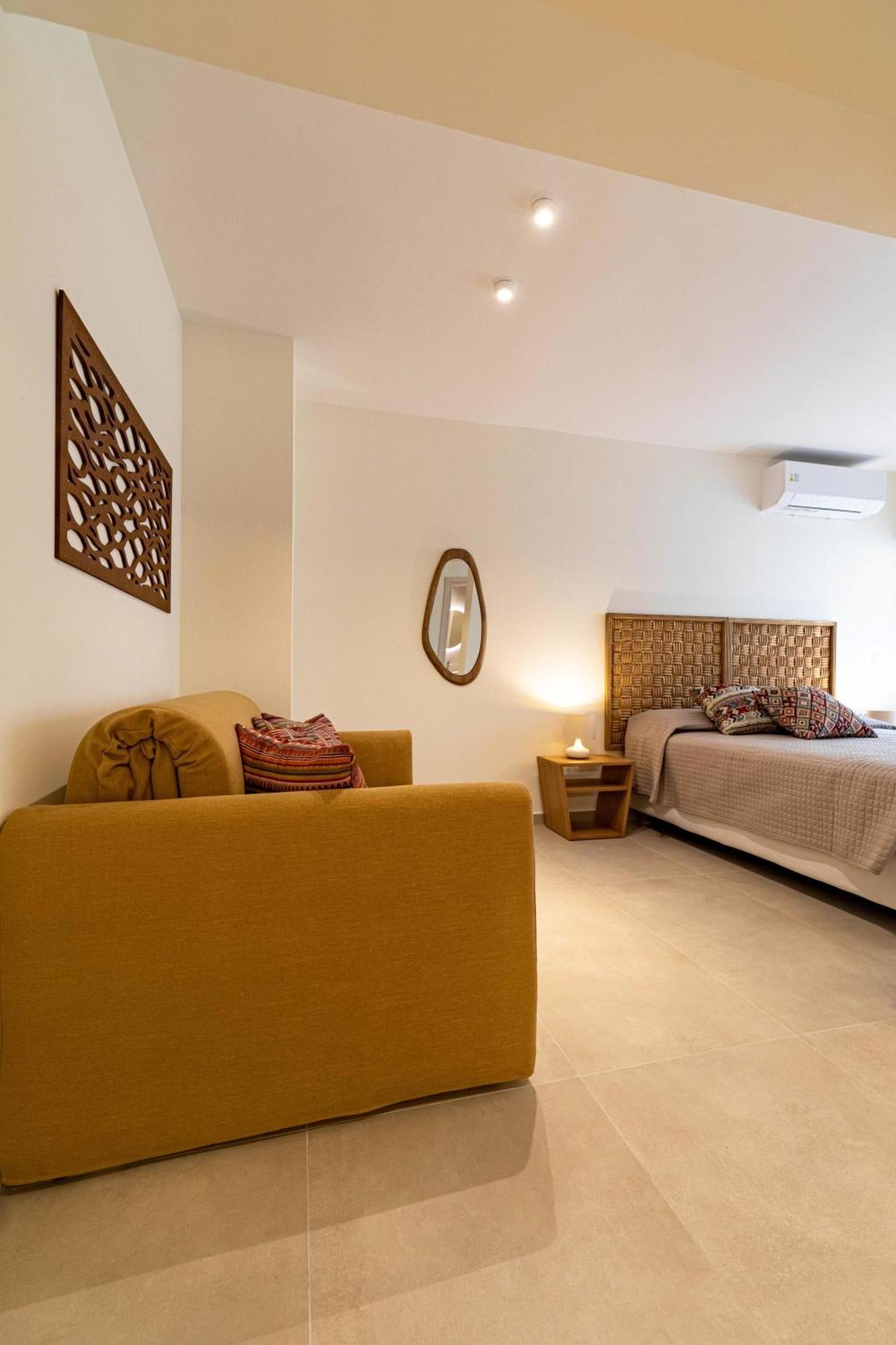 Arancia Elegant Rooms And Suites Tolón Buitenkant foto