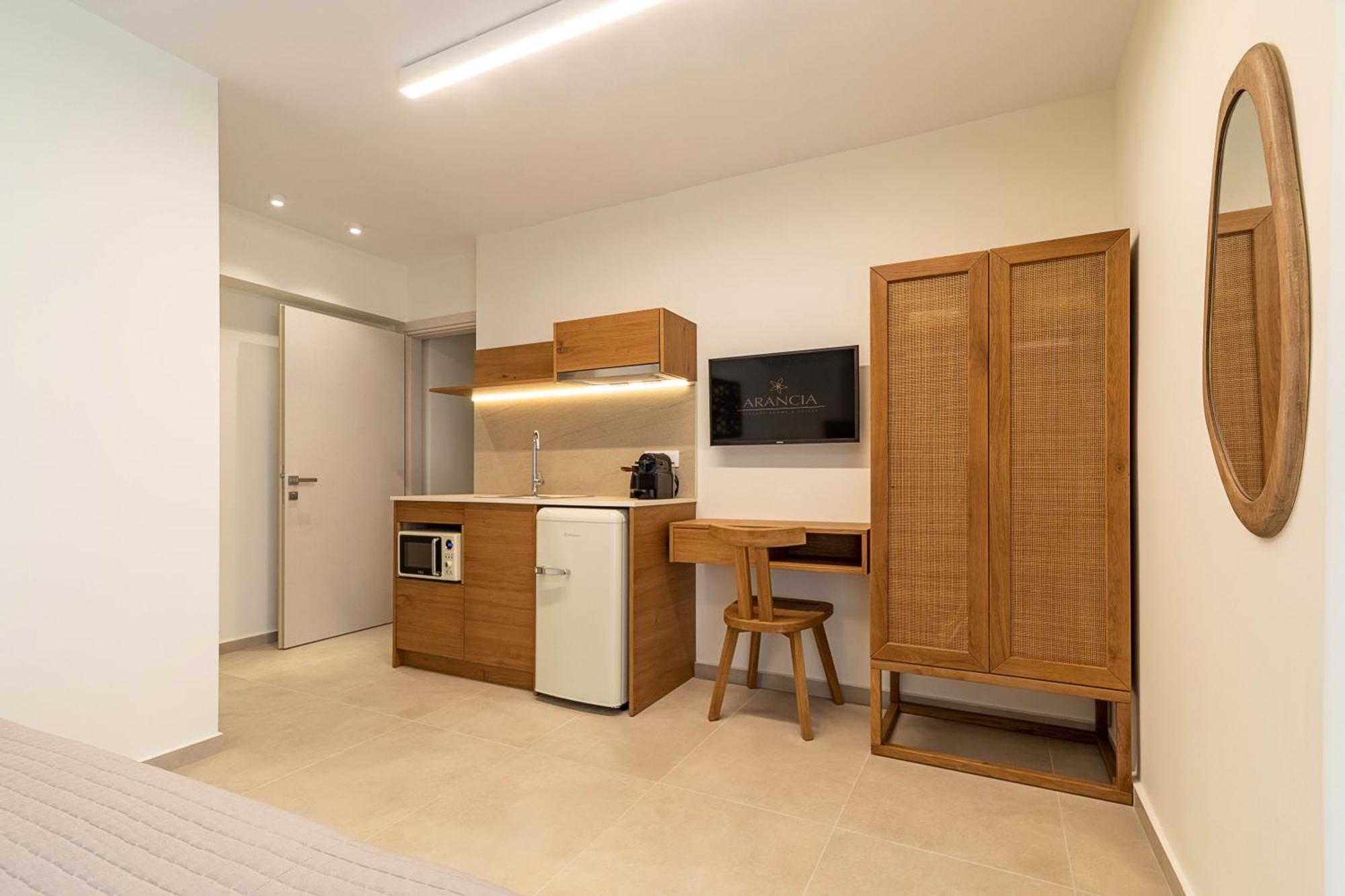 Arancia Elegant Rooms And Suites Tolón Buitenkant foto