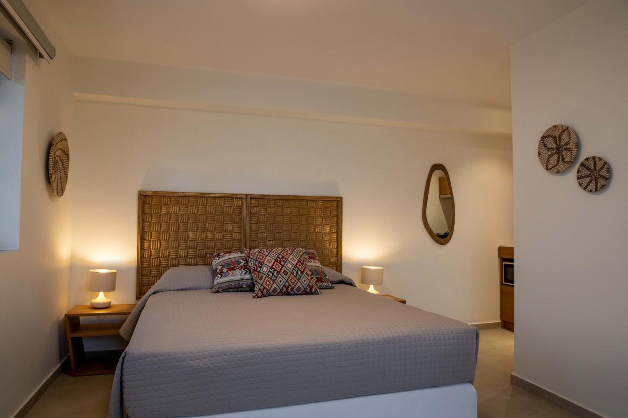 Arancia Elegant Rooms And Suites Tolón Buitenkant foto